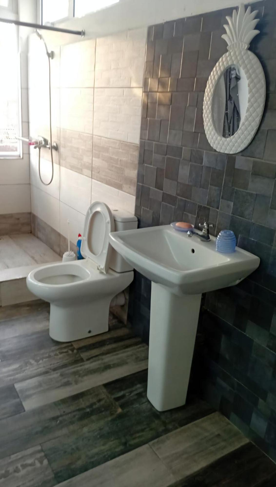 Cheerful 1 Bed Vacation Home With Tours & Facilities Ла-Голет Экстерьер фото