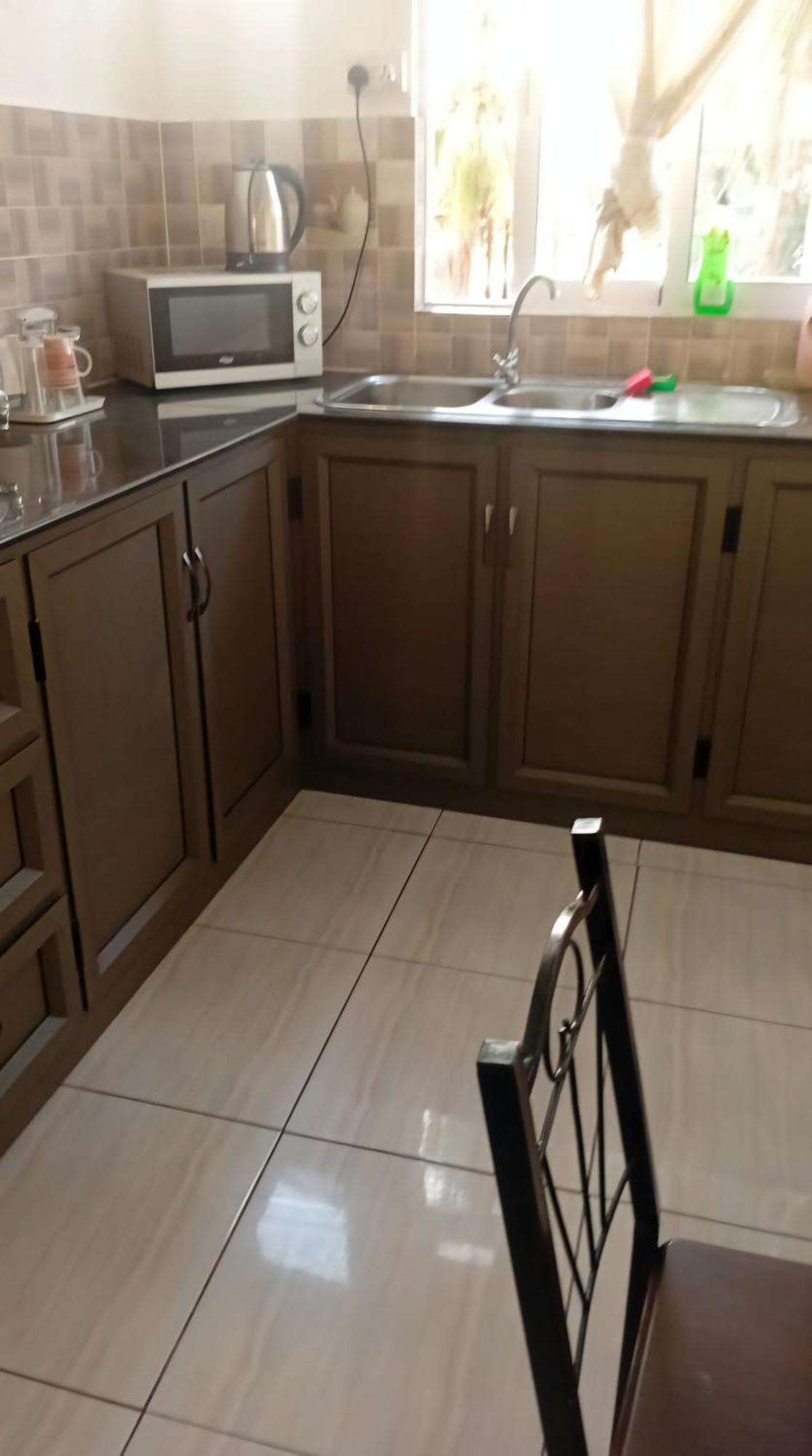 Cheerful 1 Bed Vacation Home With Tours & Facilities Ла-Голет Экстерьер фото